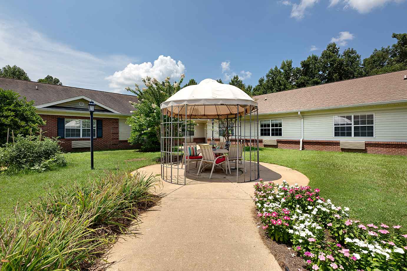 The Pinnacle of Southaven - Assisted Living and Memory Care - Building Pictures 8